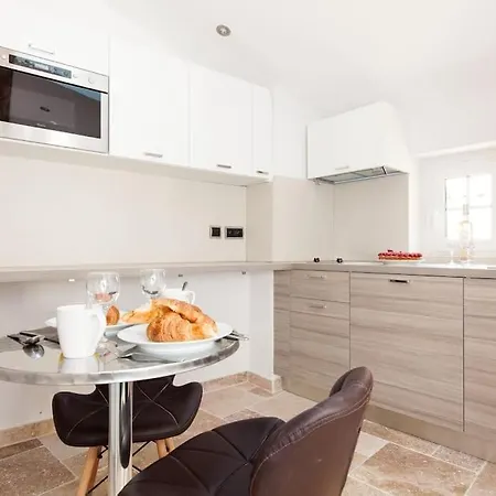 Lägenhet Le Provencal - Center Old 1br Flat With Ac, Wifi Antibes
