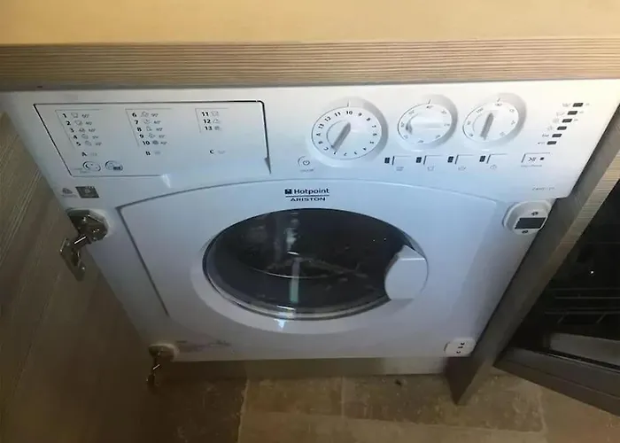 Le Provencal - Center Old 1br Flat With Ac, Wifi Apartment